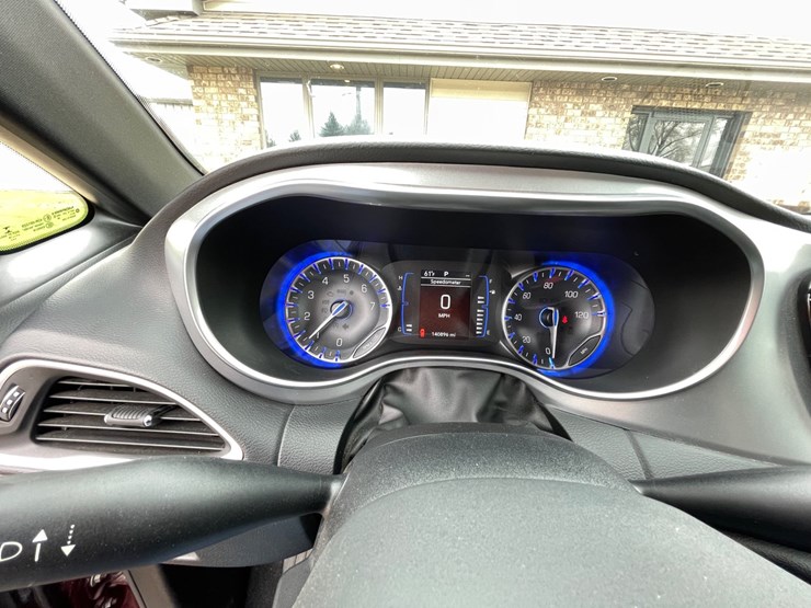 2018-chrysler-pacifica-image-52