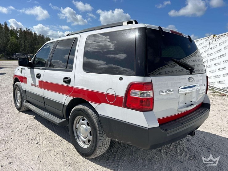 2014-ford-expedition-image-4