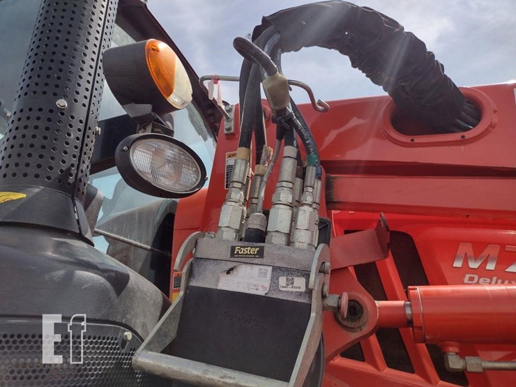 2021-kubota-m7-132-image-26
