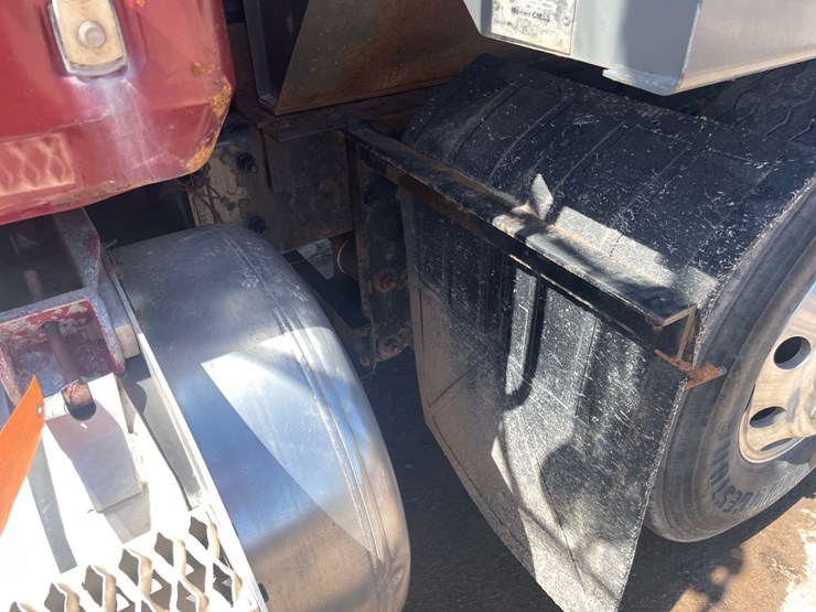 #4013-•-2000-quad-axle-mack-dump-truck-(has-wi-title)-image-66