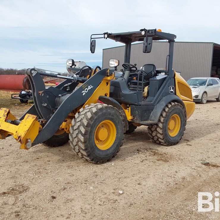 DEERE 204L