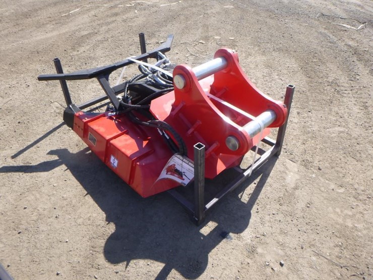 caterpillar-320-image-4