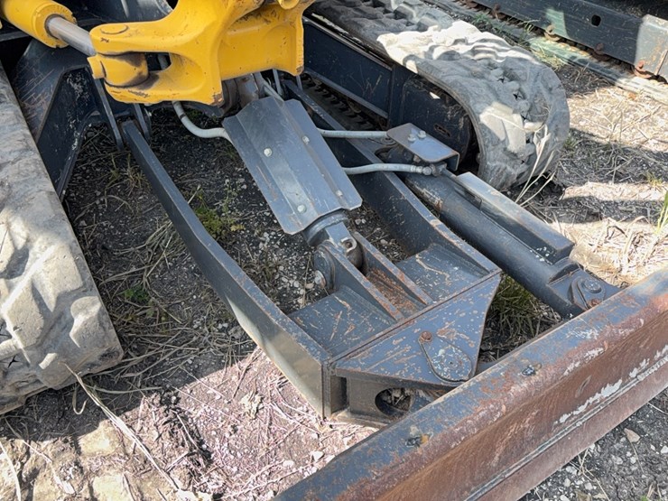 2024-kobelco-sk55srx-image-16
