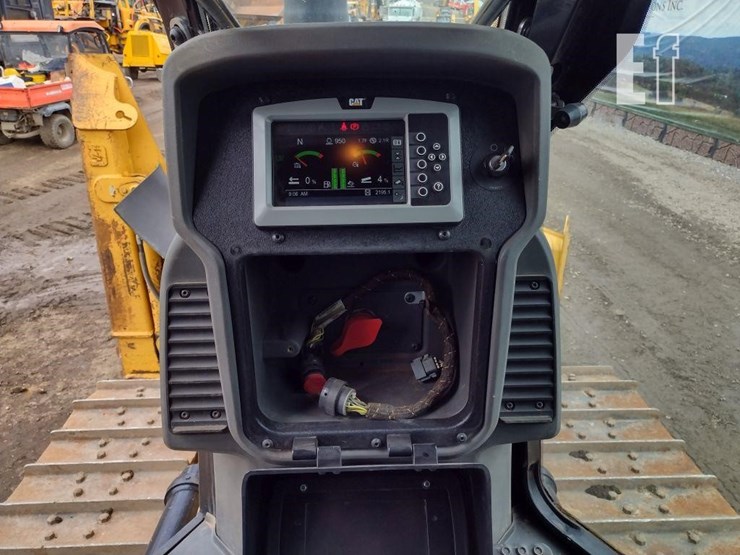 2017-caterpillar-d5k2-xl-image-8