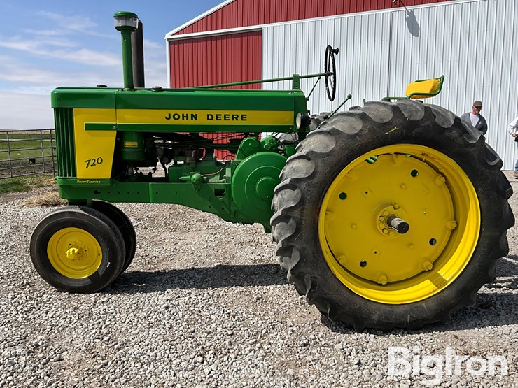 1956-john-deere-720-image-8