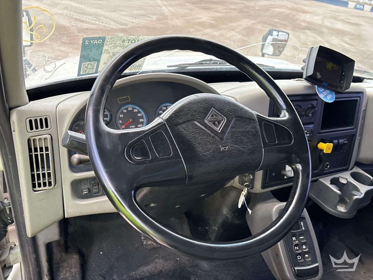 2018-international-durastar-4300-image-14