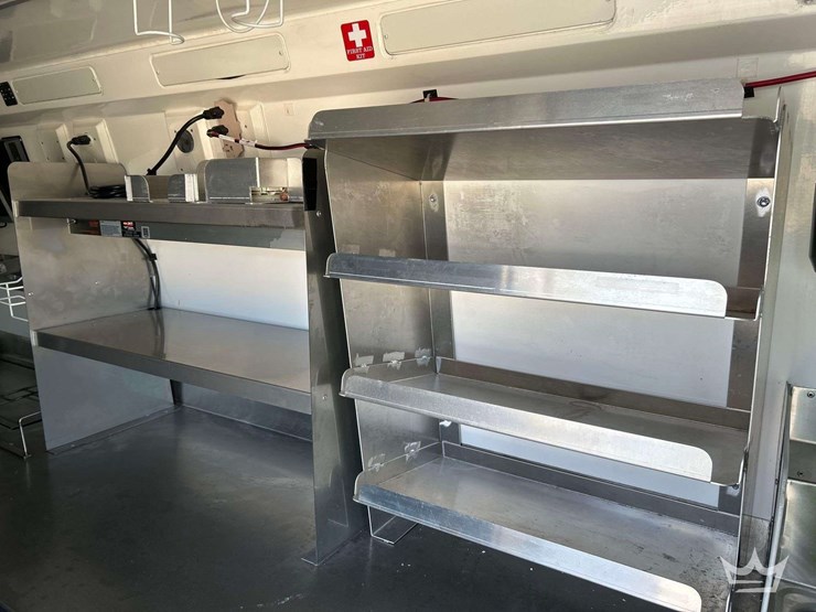 2021-mercedes-benz-sprinter-4500-image-24