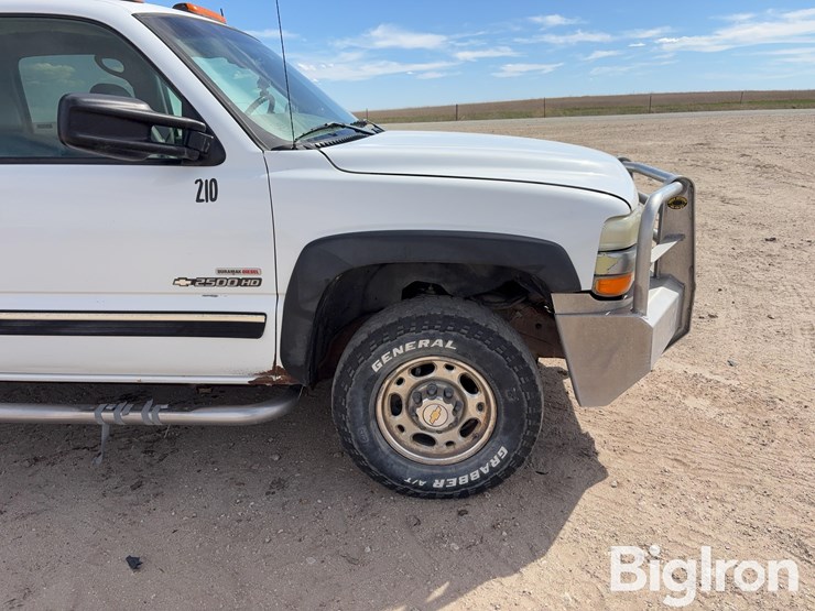 2002-chevrolet-silverado-2500-image-13