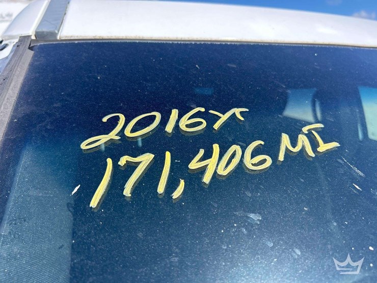 2016-ford-explorer-image-28