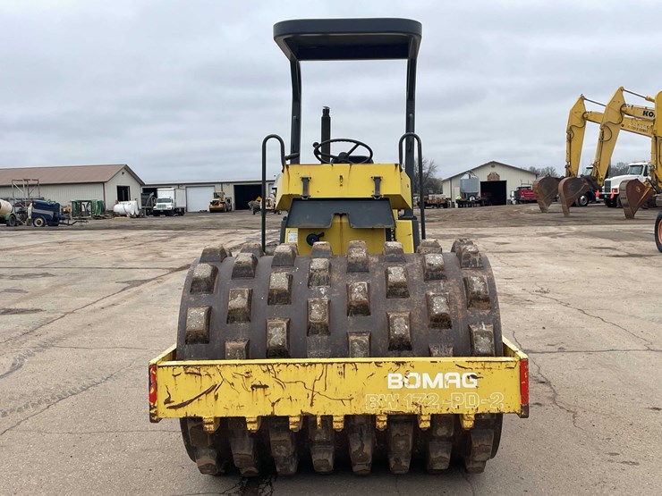 #4049-•-bomag-roller-image-2