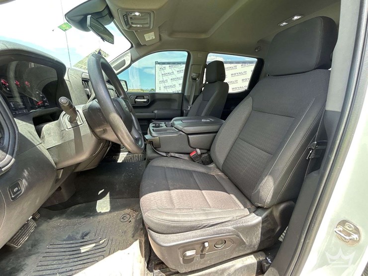 2022-chevrolet-silverado-1500-image-19