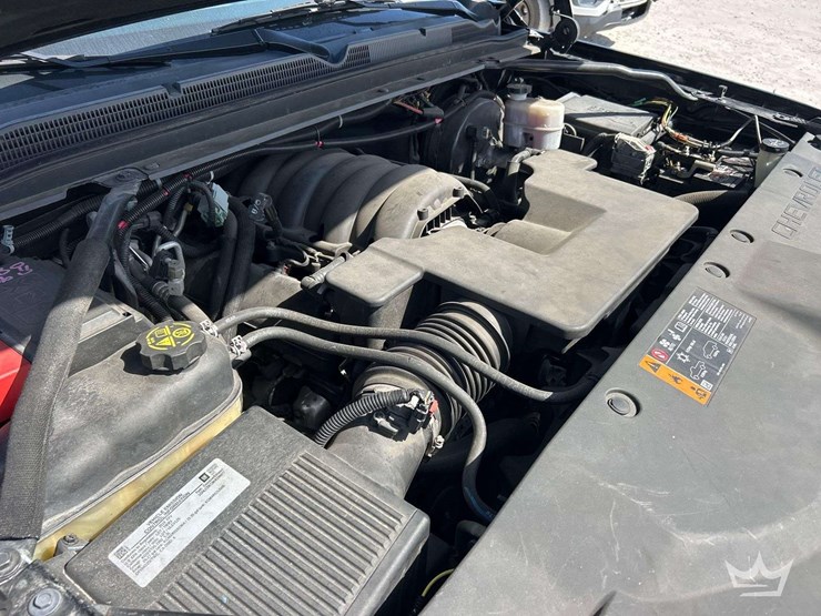 2019-chevrolet-tahoe-image-8