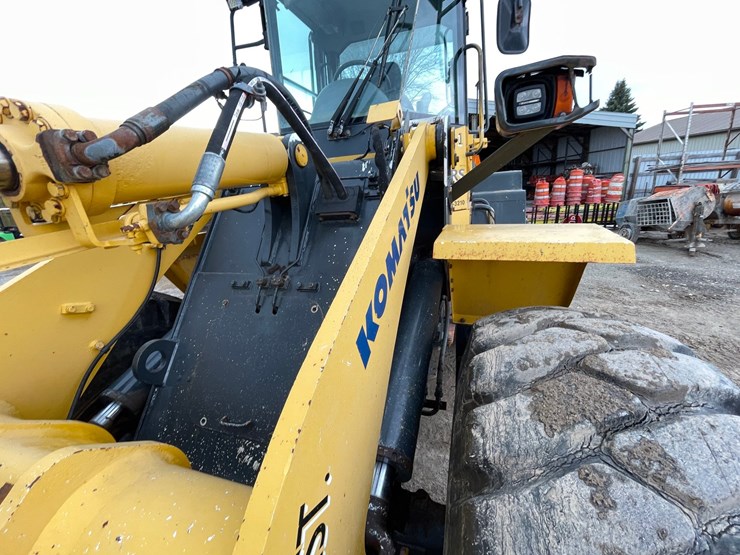2007-komatsu-wa250-5-image-39
