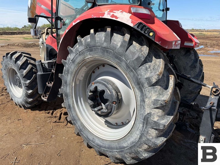case-ih-farmall-105u-image-29