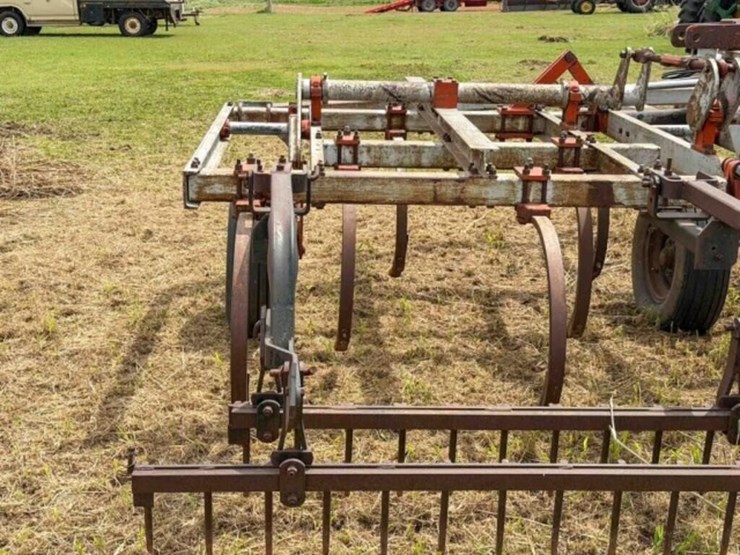 22’-graham-hoeme-chisel-image-26