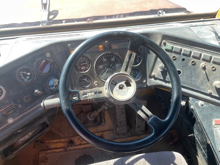 1993-volvo-a25c-image-89