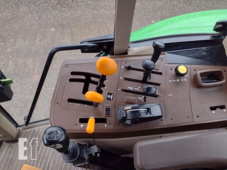 2007-john-deere-6215-image-10