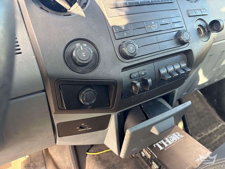 2014-ford-f250-image-31