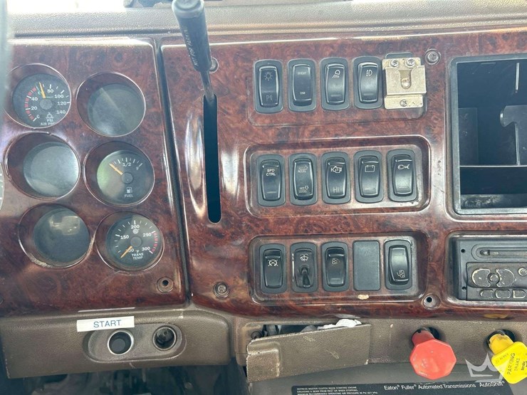 2005-mack-ch613-image-20