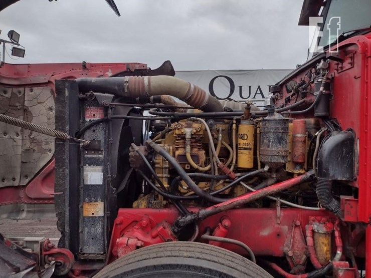 1993-peterbilt-379-image-40