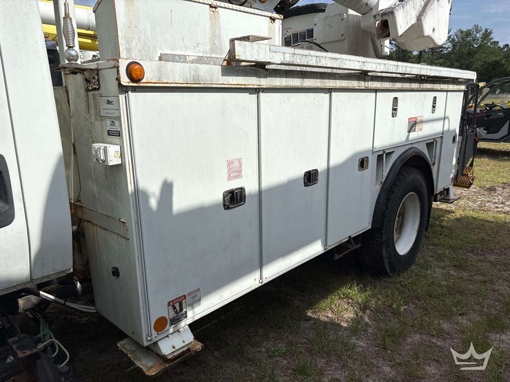 2010-international-durastar-4300-image-27