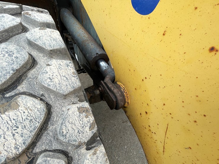 komatsu-wa250-5-image-15