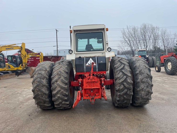 #4064-•-case-1370-tractor-image-6