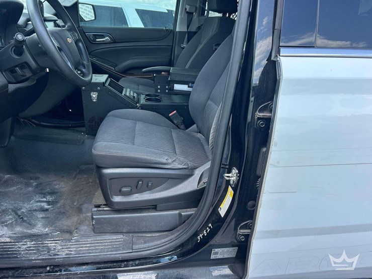 2019-chevrolet-tahoe-image-13