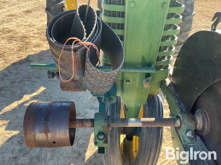 john-deere-b-image-12