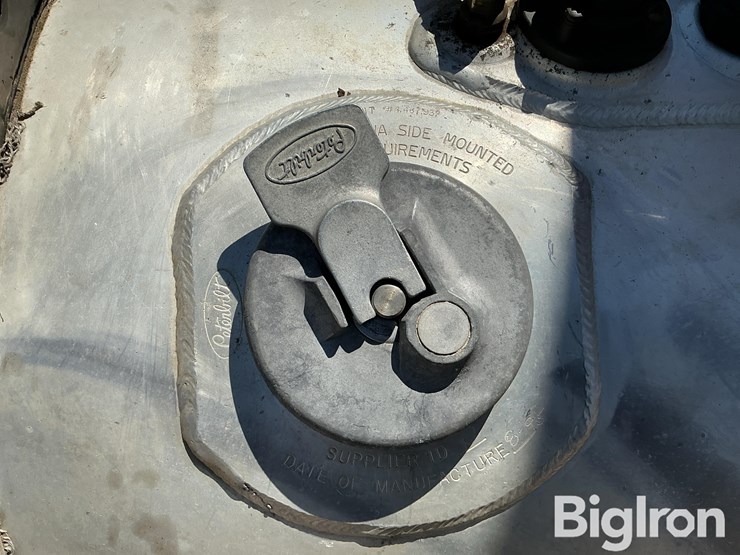 1996-peterbilt-379-image-19