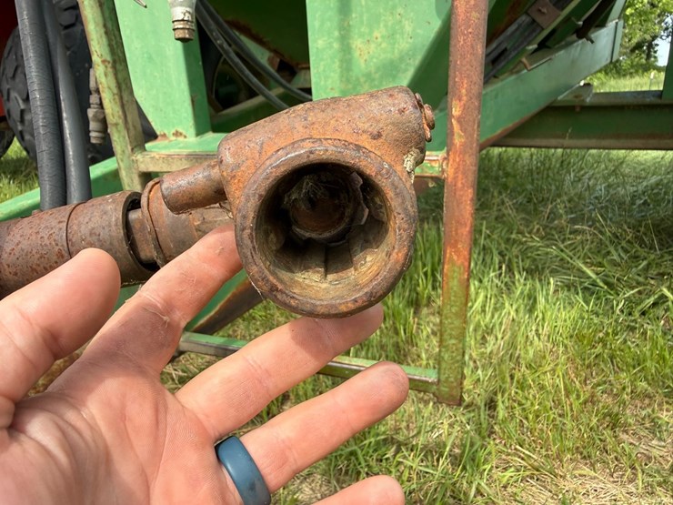 #45624-•-sukup-giant-grain-cart-image-15