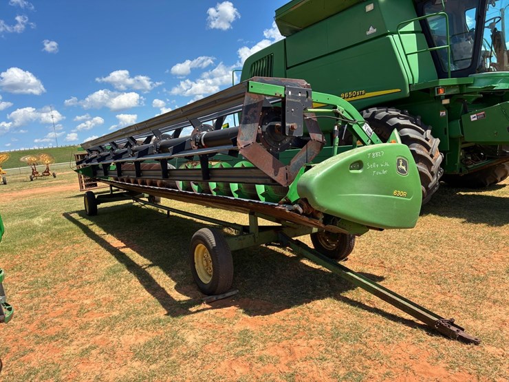 2004-john-deere-630r-image-1