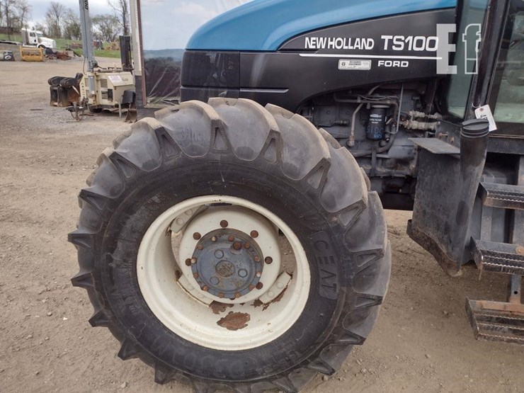 new-holland-ts100-image-17