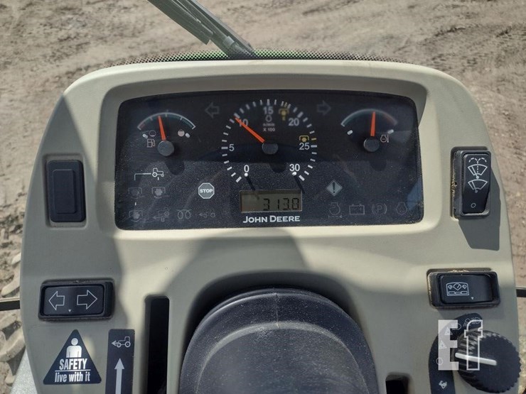 2010-john-deere-4720-image-7