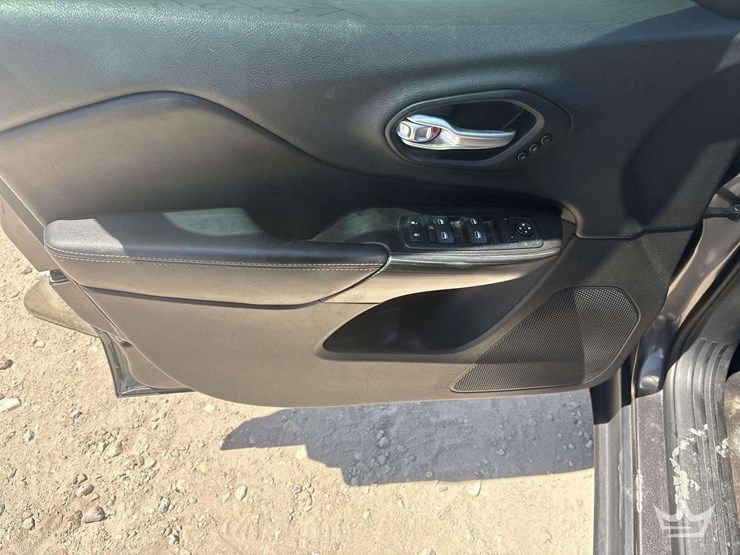 2014-jeep-cherokee-limited-image-6