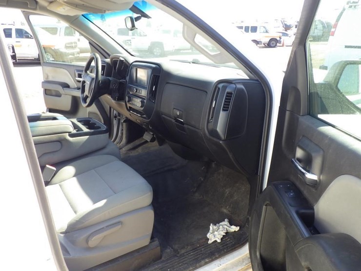 2018-chevrolet-1500-image-6
