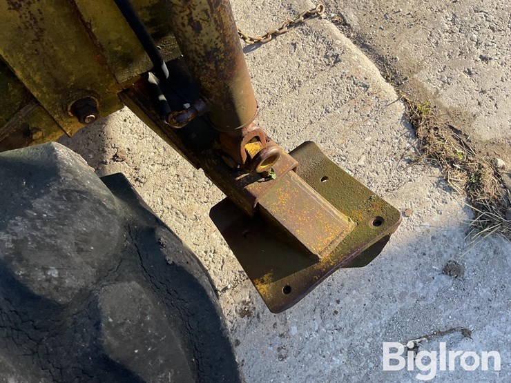 1968-john-deere-440-image-14