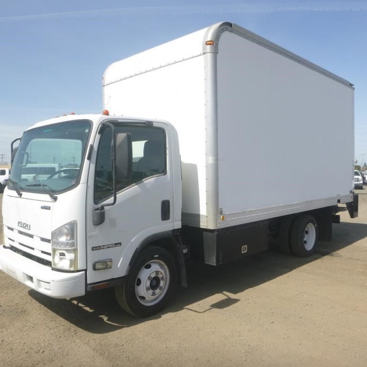 2013 ISUZU NPR