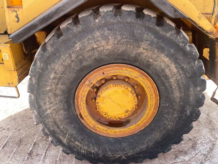 volvo-a25-image-9