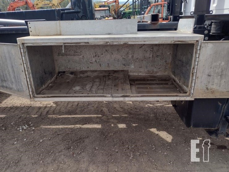 2000-sterling-l8500-image-32