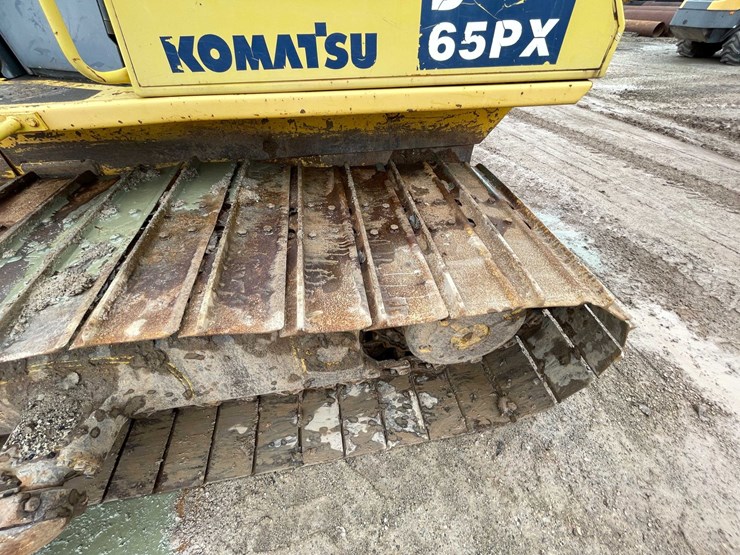 komatsu-d65px-12-image-20