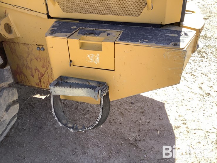 2013-deere-544k-image-11