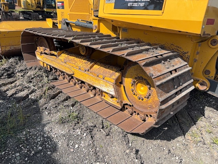 2023-deere-650k-lgp-image-11