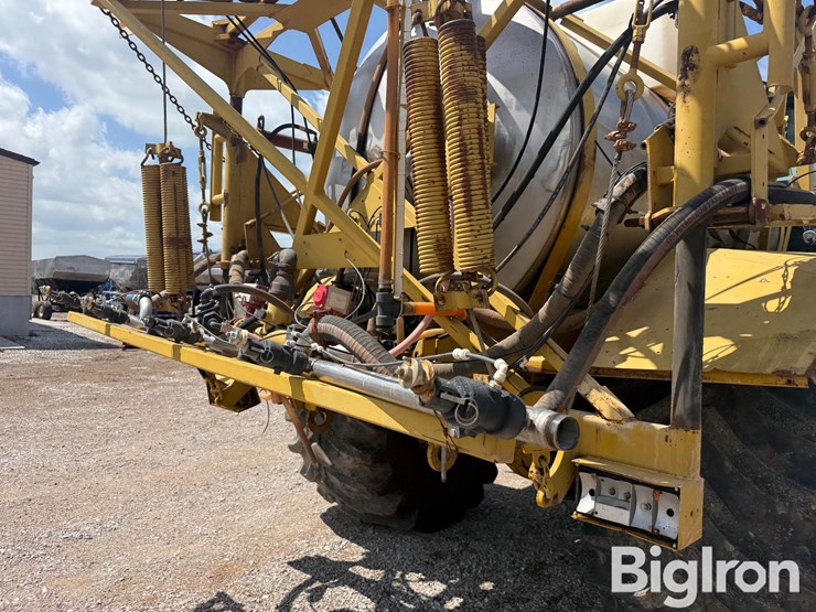 ag-chem-terra-gator-8104-image-16