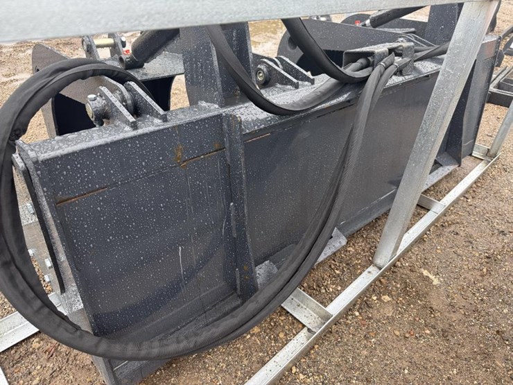 #72-•-72"-skid-steer-grapple---sgb-11-72w-image-3
