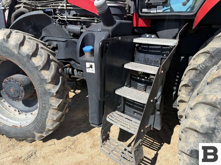 2015-case-ih-magnum-310-image-48