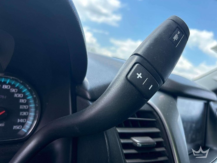 2018-chevrolet-tahoe-image-15