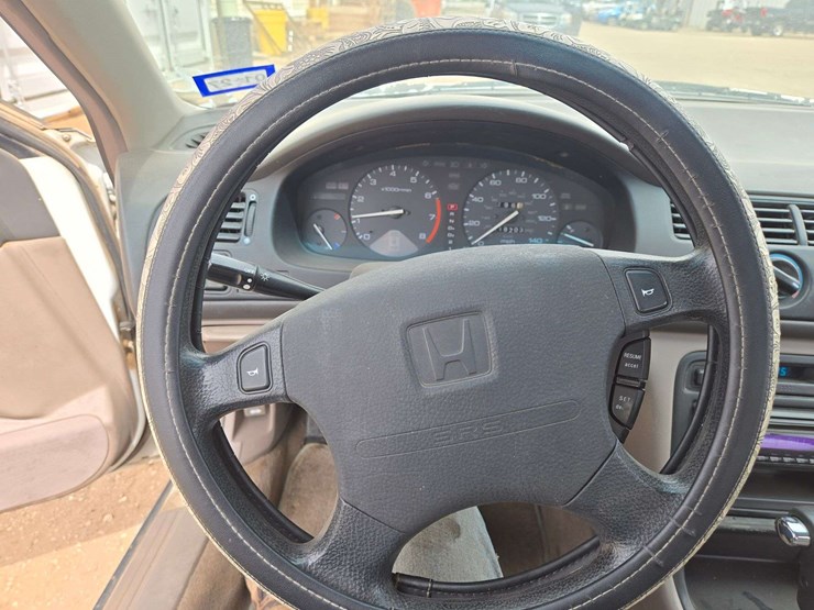 1994-honda-accord-ex-sedan-4d-image-11