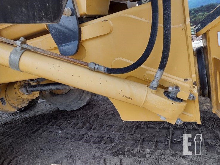deere-300d-image-31