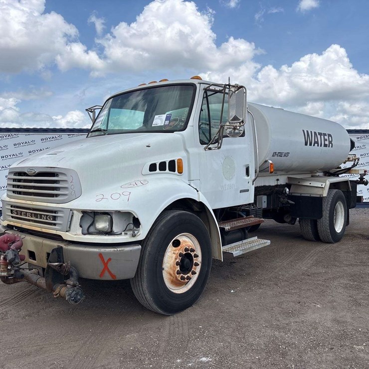 2008 STERLING ACTERRA